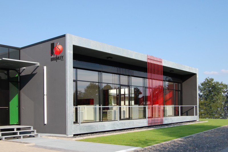 media/image/Firmengebaude-Front.jpg